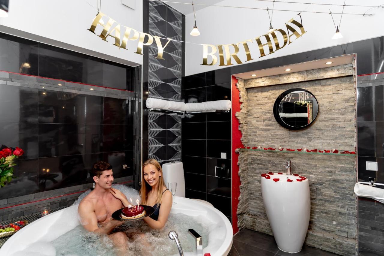 Komorowski Luxury Guest Rooms Krakow Exterior photo